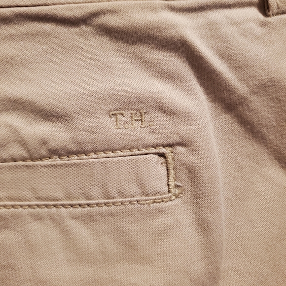 Tommy Hilfiger Shorts - Picture 11 of 11